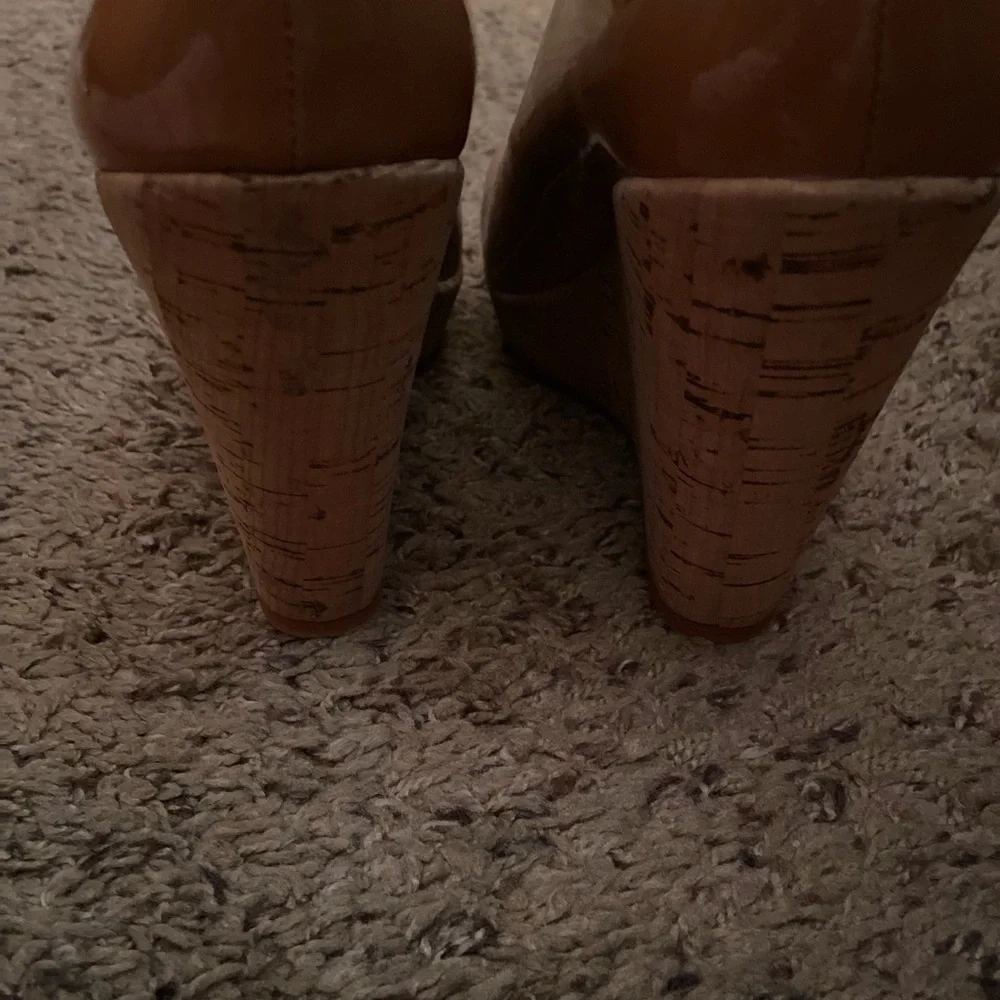 Vince Camuto 6.5 - Picture 4 of 5